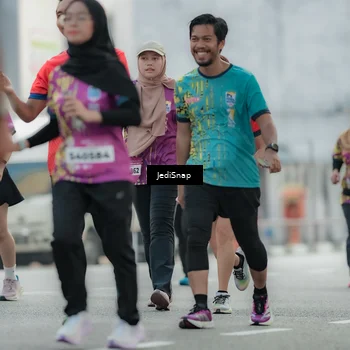 Runner Photo 5909658