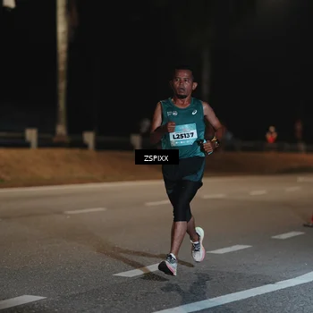 Runner Photo 5909665