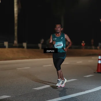 Runner Photo 5909672