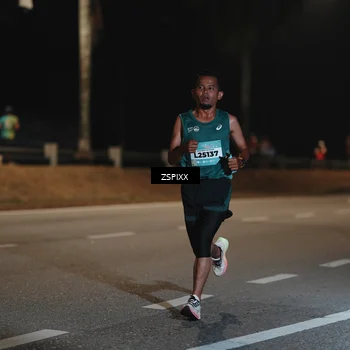 Runner Photo 5909677