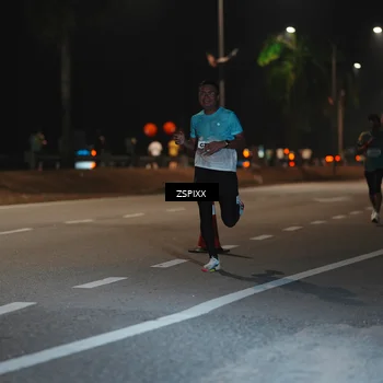 Runner Photo 5909695
