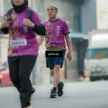 Runner Photo 5909696