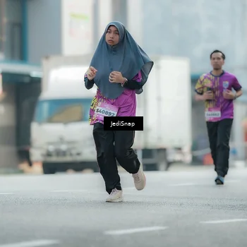 Runner Photo 5909711