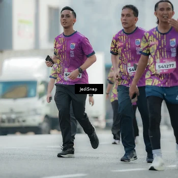 Runner Photo 5909719