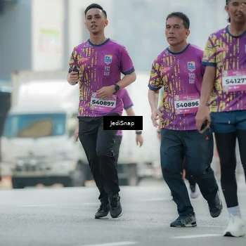 Runner Photo 5909721