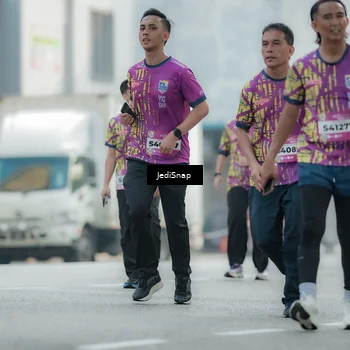 Runner Photo 5909725