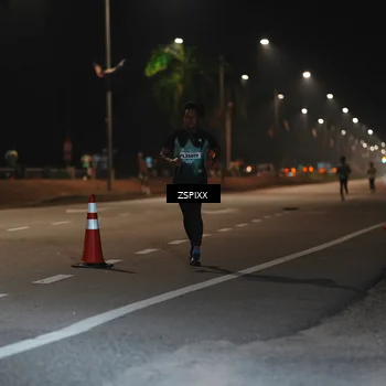 Runner Photo 5909773