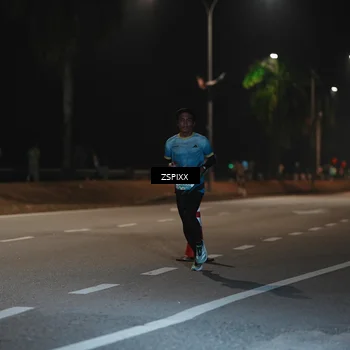 Runner Photo 5909851