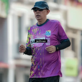 Runner Photo 5909853