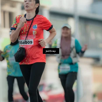 Runner Photo 5909936