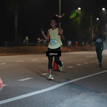 Runner Photo 5909947