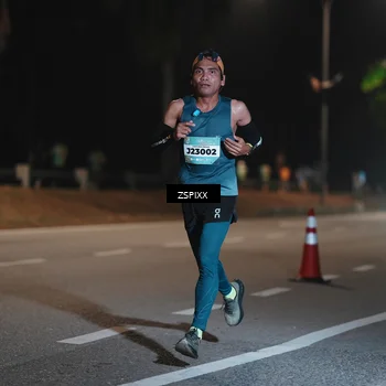 Runner Photo 5909993