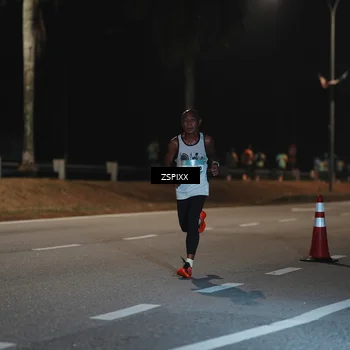 Runner Photo 5910058