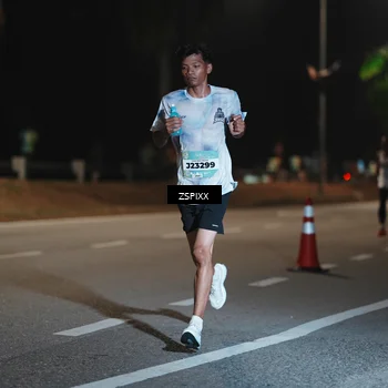 Runner Photo 5910059