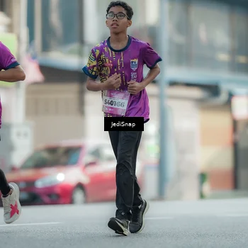 Runner Photo 5910084