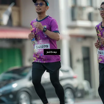 Runner Photo 5910087