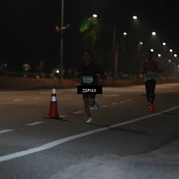 Runner Photo 5910088