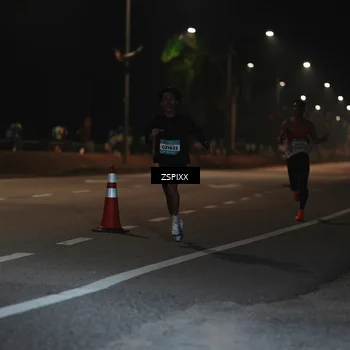 Runner Photo 5910101