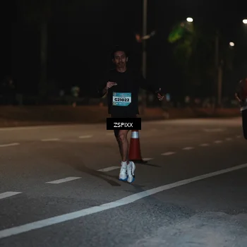 Runner Photo 5910120