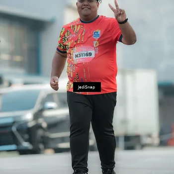 Runner Photo 5910240