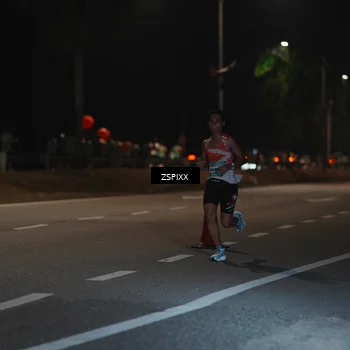 Runner Photo 5910254