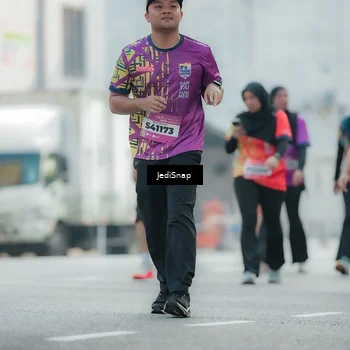 Runner Photo 5910290