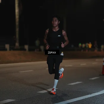 Runner Photo 5910325