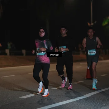 Runner Photo 5910378
