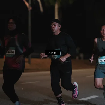 Runner Photo 5910404