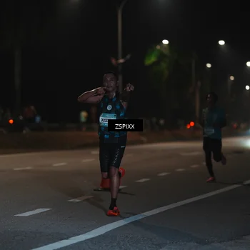 Runner Photo 5910596