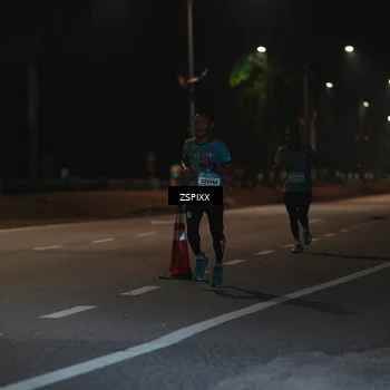 Runner Photo 5910716