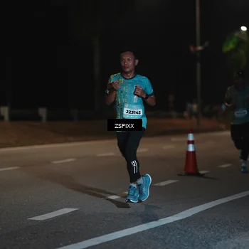 Runner Photo 5910736