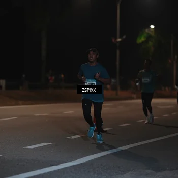 Runner Photo 5910858