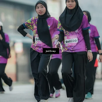 Runner Photo 5910875