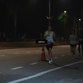 Runner Photo 5910999