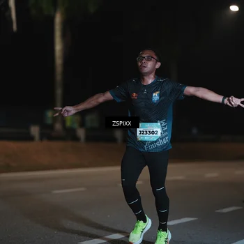 Runner Photo 5911000