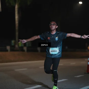 Runner Photo 5911003