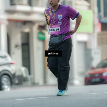 Runner Photo 5911010