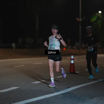 Runner Photo 5911050