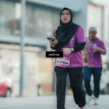 Runner Photo 5911051
