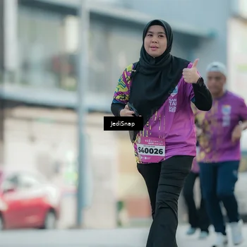 Runner Photo 5911069