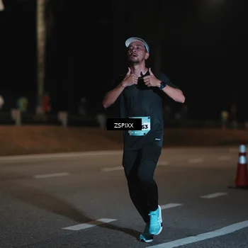 Runner Photo 5911073