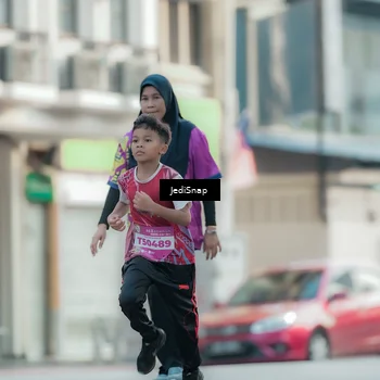 Runner Photo 5911076