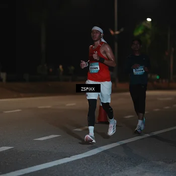 Runner Photo 5911083