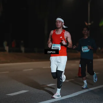 Runner Photo 5911090