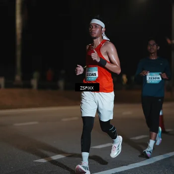 Runner Photo 5911101