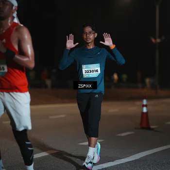 Runner Photo 5911115
