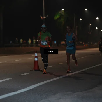 Runner Photo 5911126