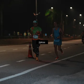 Runner Photo 5911132