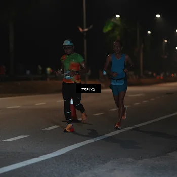 Runner Photo 5911138